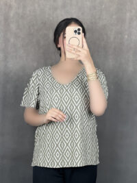 تیشرت زنانه یقه هفت برند اونلی کد b4170