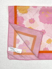 طرح مینی اسکارف زنانه برند six