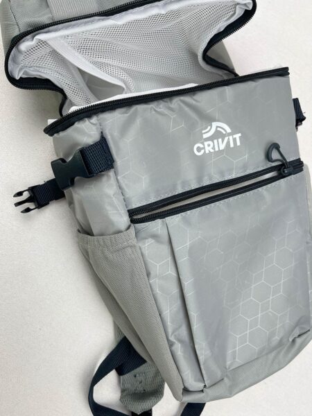 طرح کوله پشتی عایق گرما و سرما ۱۰ لیتری Crivit